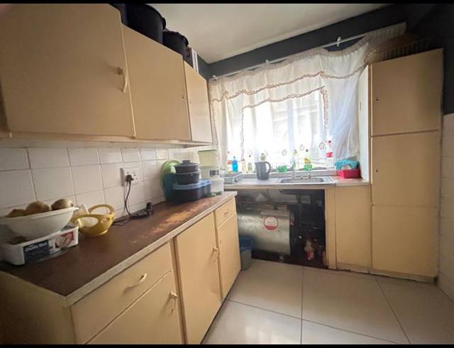 2 BEDROOM APARTMENT FOR SALE IN BOKSBURG